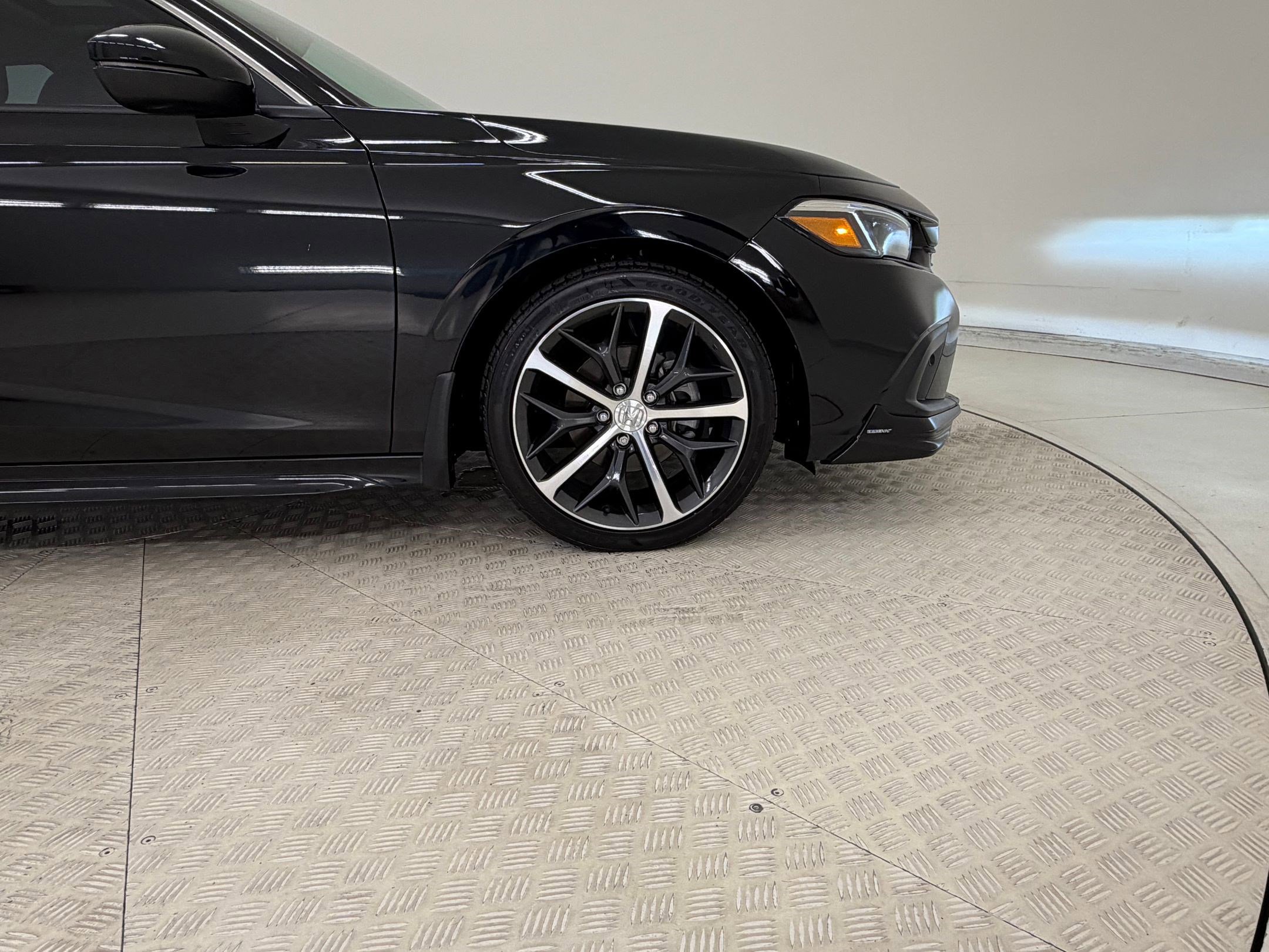 Used 2024 Honda Civic Touring image 7