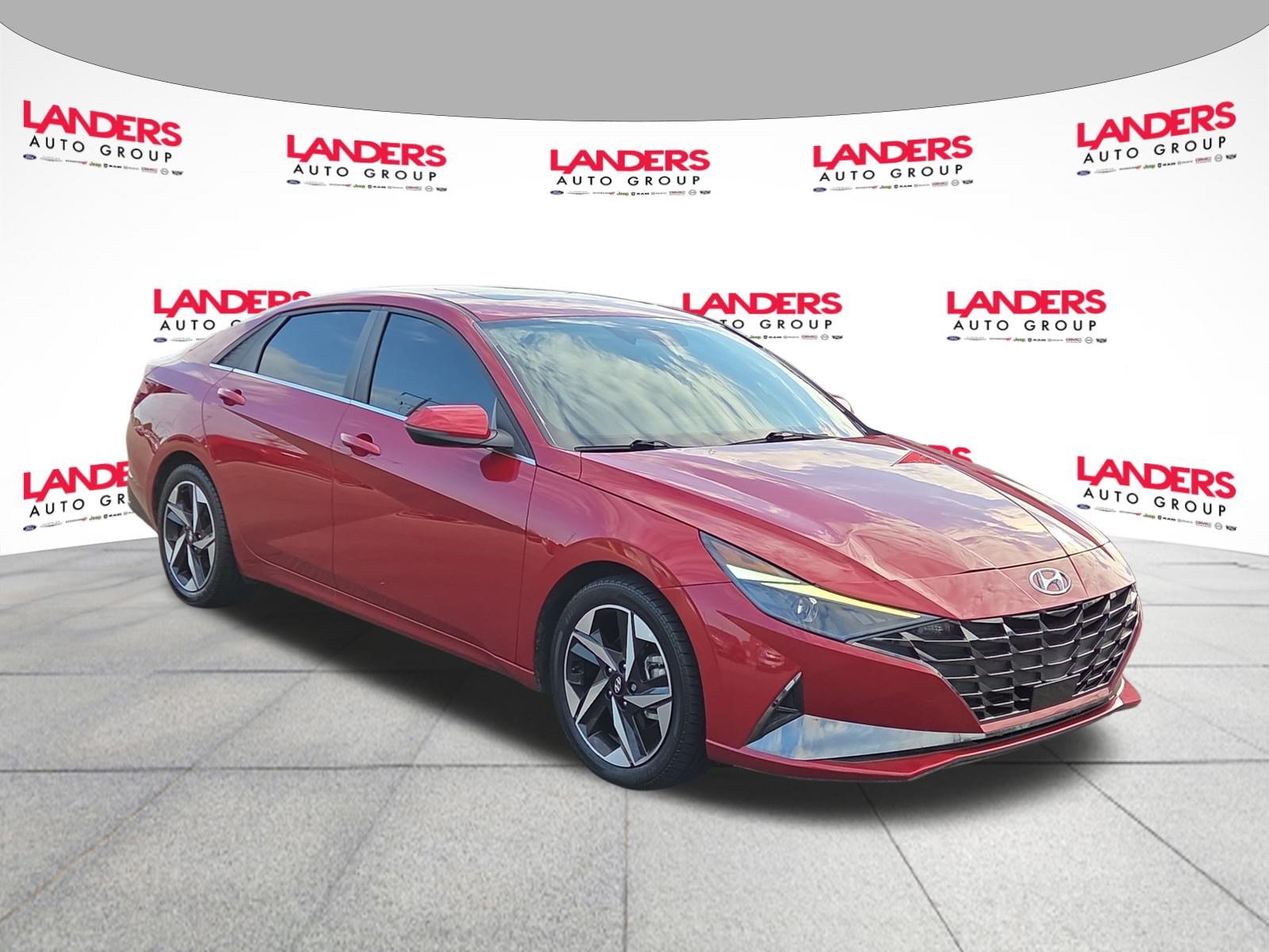 Used 2022 Hyundai Elantra SEL w/ Convenience + Premium Package