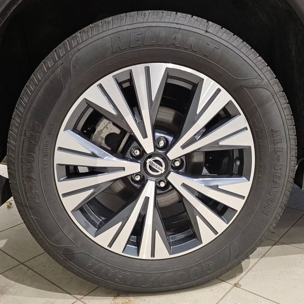 Used 2021 Nissan Rogue SV w/ Premium Package AWD/4WD image 9