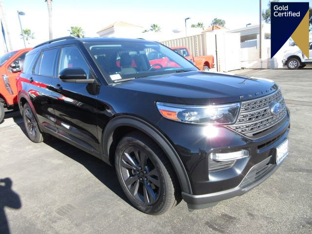 Certified 2022 Ford Explorer XLT w/ Equipment Group 202A image 1