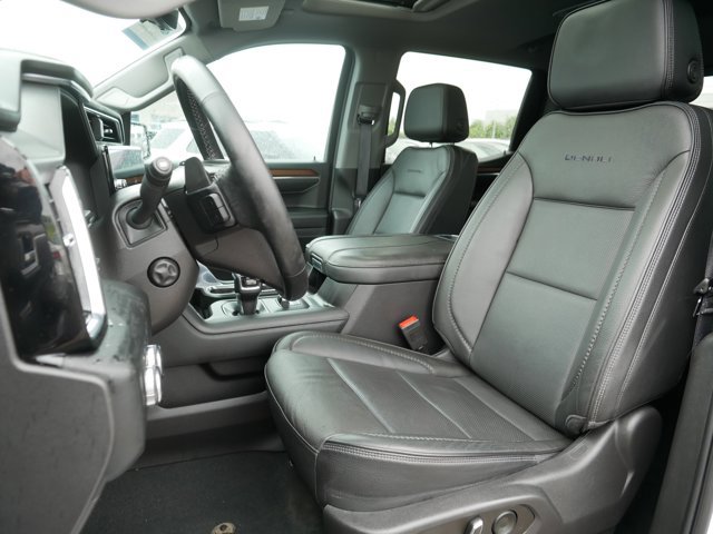 Used 2023 GMC Sierra 1500 Denali w/ Technology Package AWD/4WD image 14