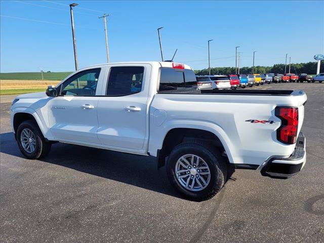 Used 2025 Chevrolet Colorado LT AWD/4WD image 10