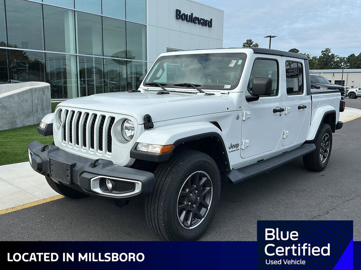 Used 2022 Jeep Gladiator Overland w/ Popular Equipment Package AWD/4WD image 1