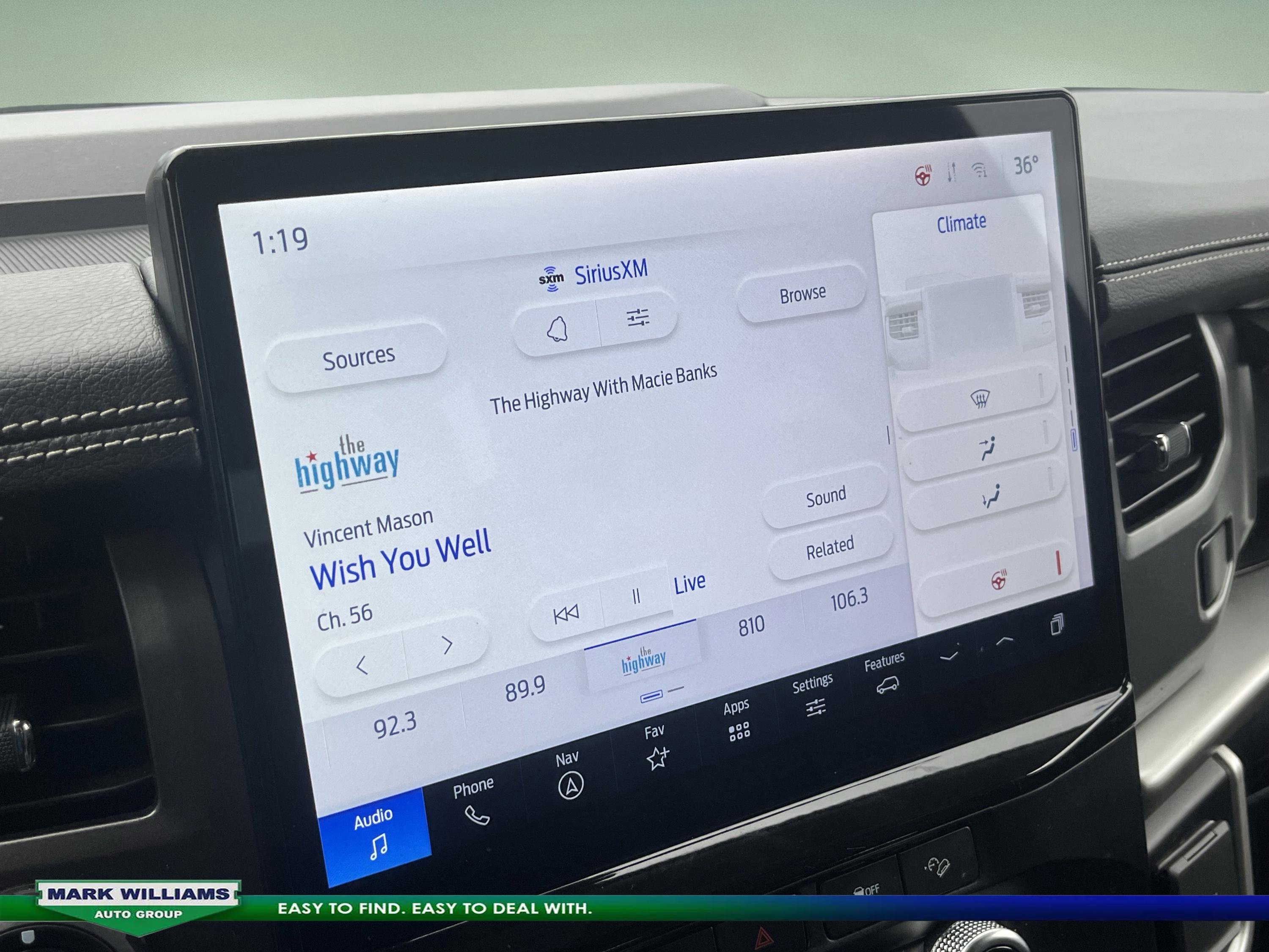 Certified 2024 Ford Expedition XLT image 27