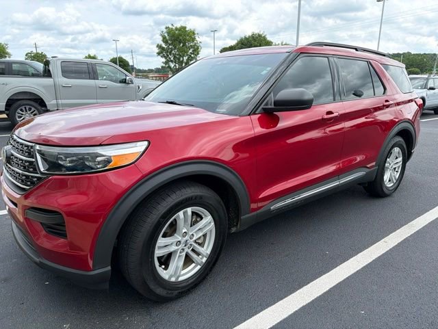 Certified 2023 Ford Explorer XLT RWD image 1