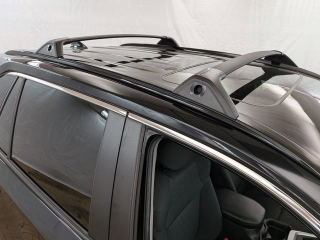 Used 2021 Toyota RAV4 XLE w/ Convenience Package AWD/4WD image 9