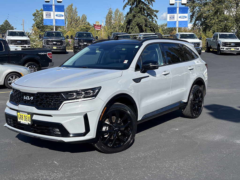 Used 2022 Kia Sorento SX AWD/4WD image 1