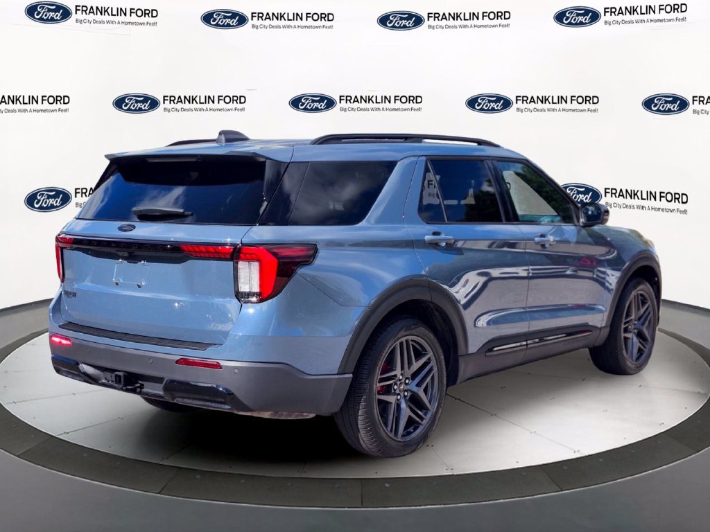 Certified 2025 Ford Explorer ST-Line w/ Premium Package AWD/4WD image 5