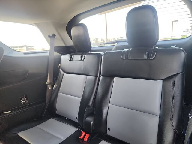 Certified 2023 Ford Explorer XLT w/ Equipment Group 202A AWD/4WD image 28