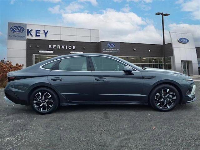 Used 2024 Hyundai Sonata SEL image 2