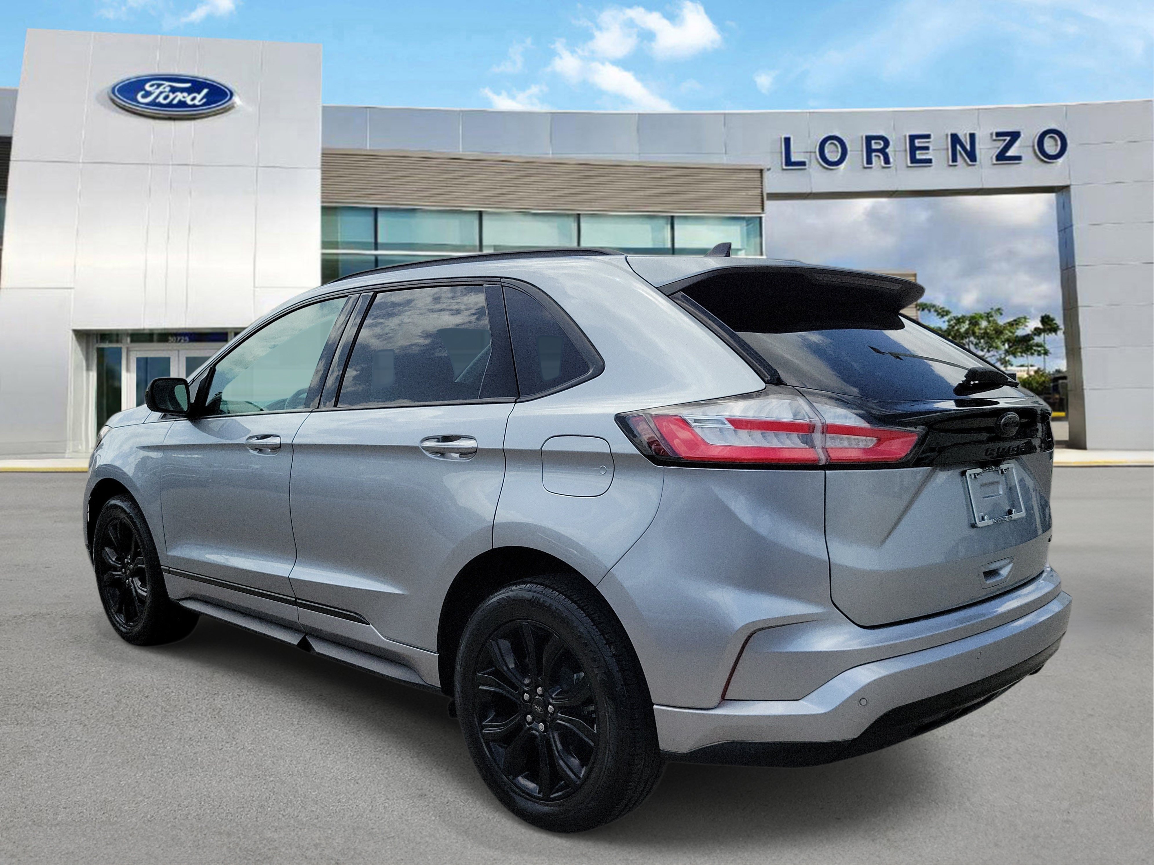 Certified 2022 Ford Edge SE w/ Black Appearance Package AWD/4WD image 7
