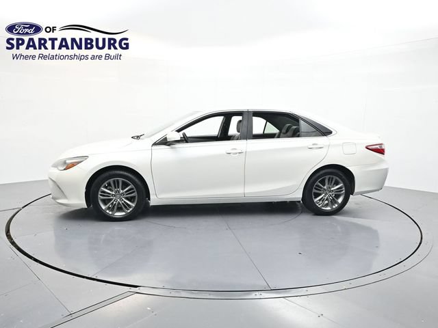 Used 2017 Toyota Camry SE FWD image 4