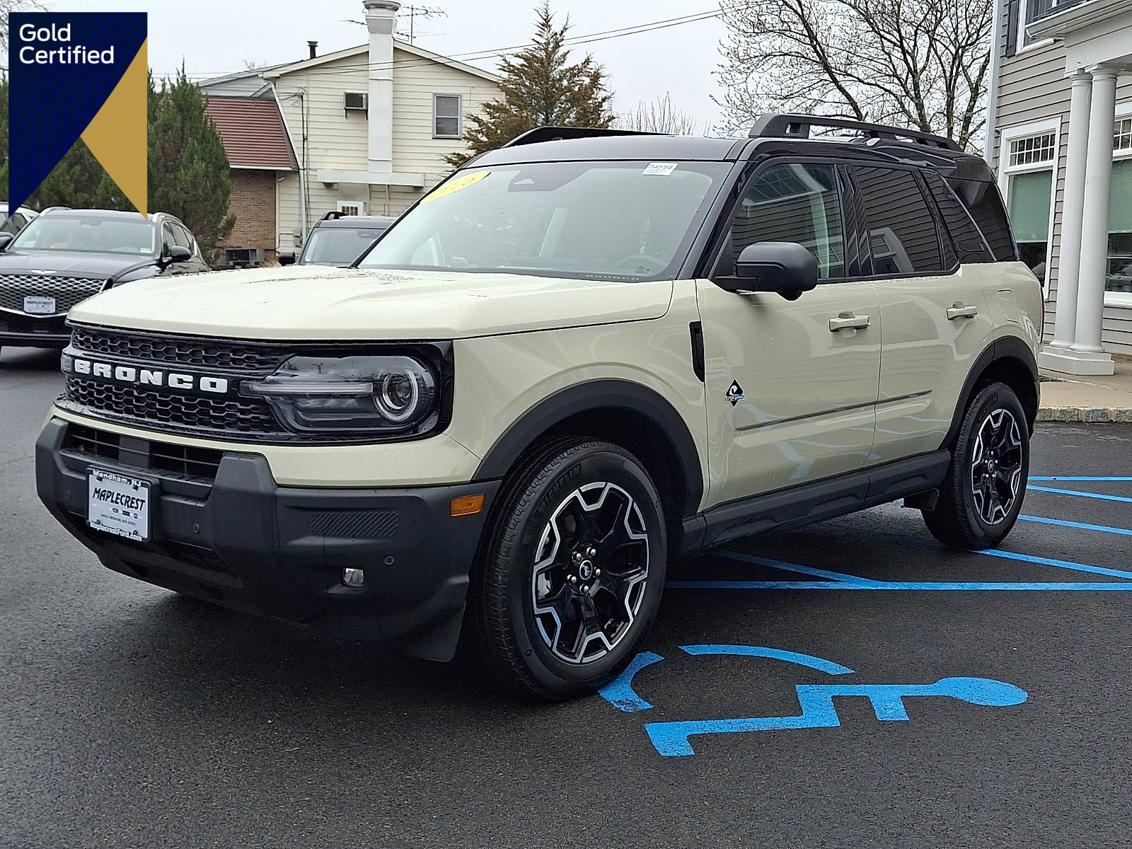 Certified 2025 Ford Bronco Sport Outer Banks w/ Outer Banks Tech Package+ AWD/4WD image 1