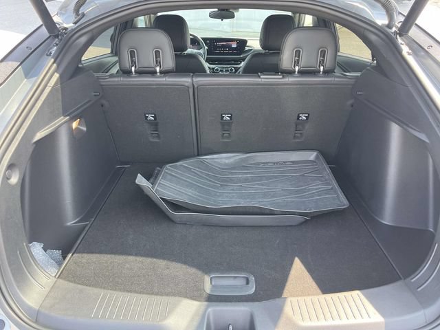 Used 2024 Buick Envista Sport Touring w/ Convenience I Package FWD image 11