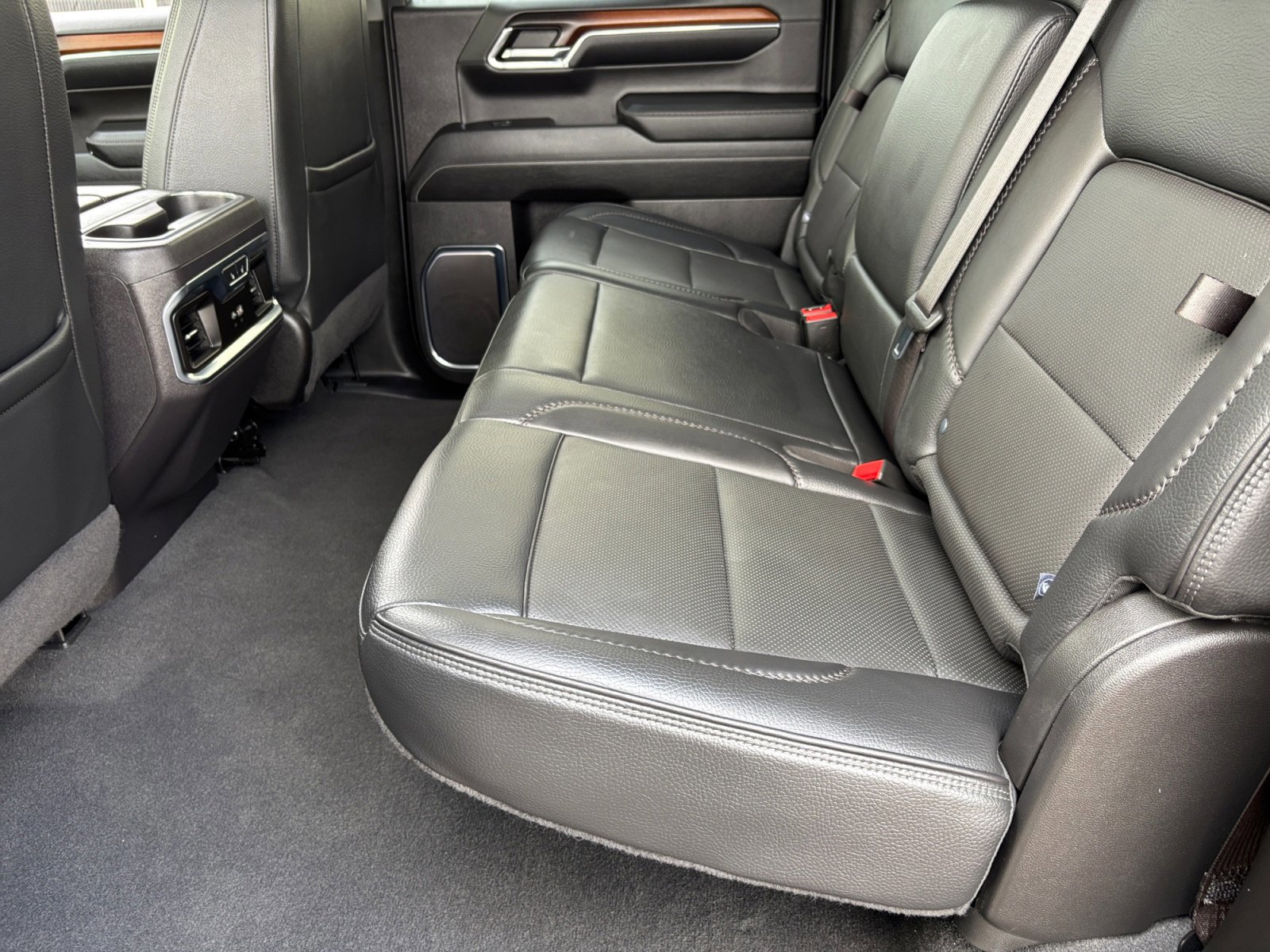 Used 2024 GMC Sierra 1500 Denali w/ Denali Reserve Package image 17