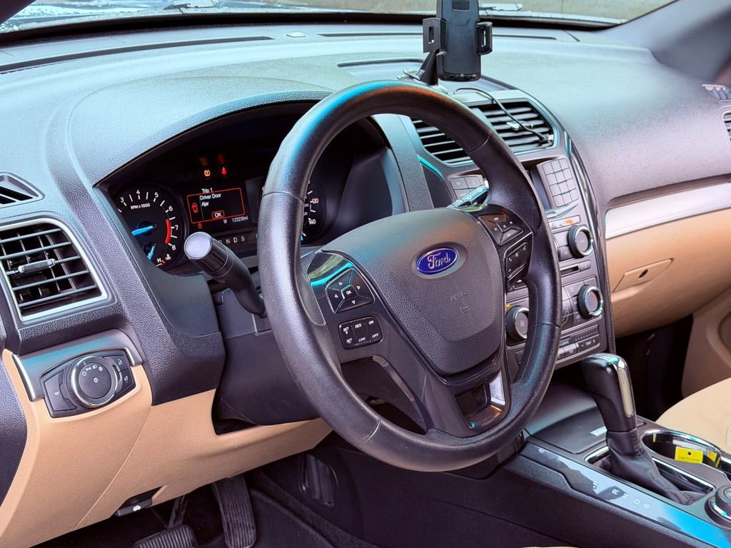 Certified 2017 Ford Explorer 4WD image 15
