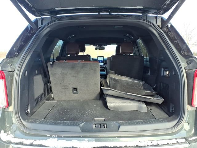 Certified 2023 Ford Explorer Platinum w/ Technology Package image 9