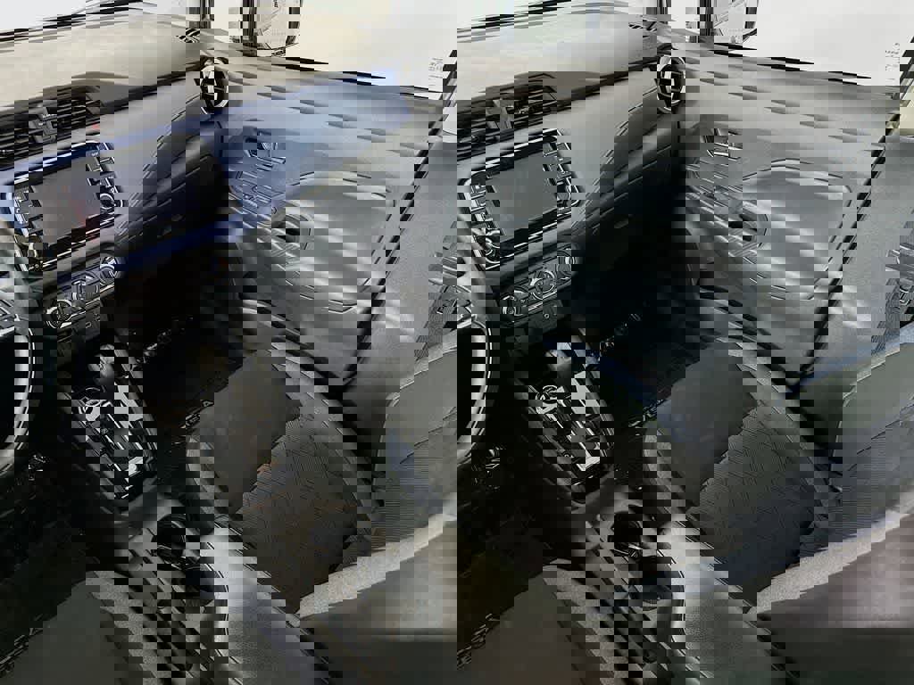 Used 2023 Nissan Versa SV image 14