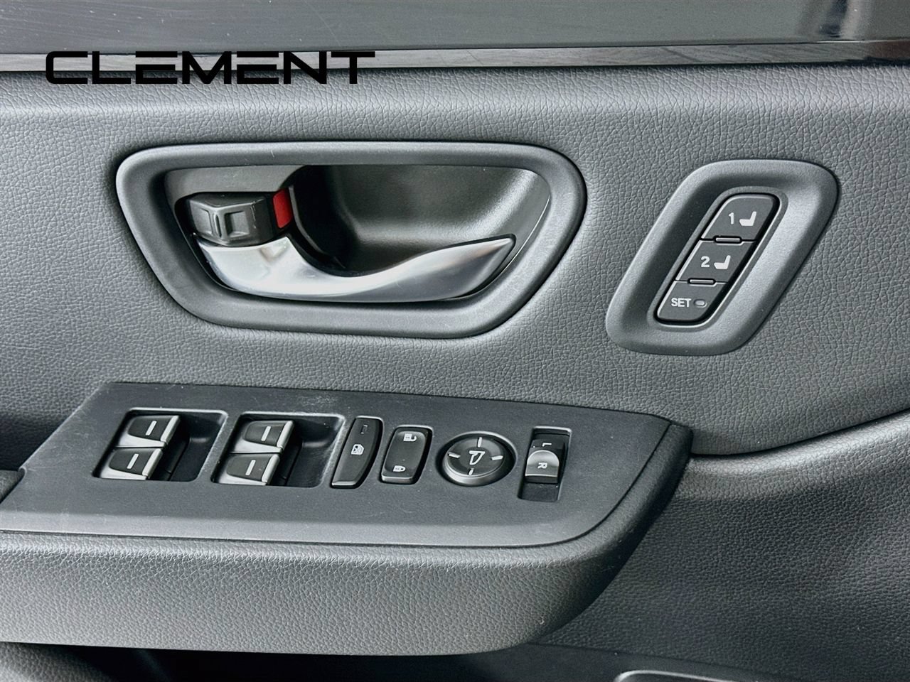 Used 2025 Honda Pilot EX-L image 26