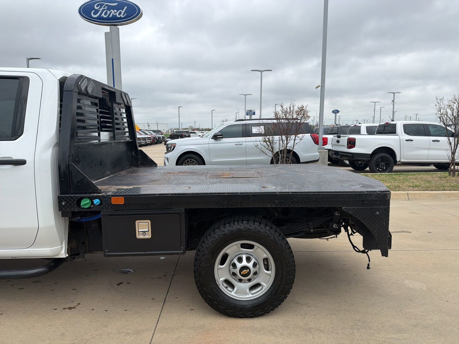 Used 2024 Chevrolet Silverado 2500 W/T w/ WT Fleet Convenience Package image 4