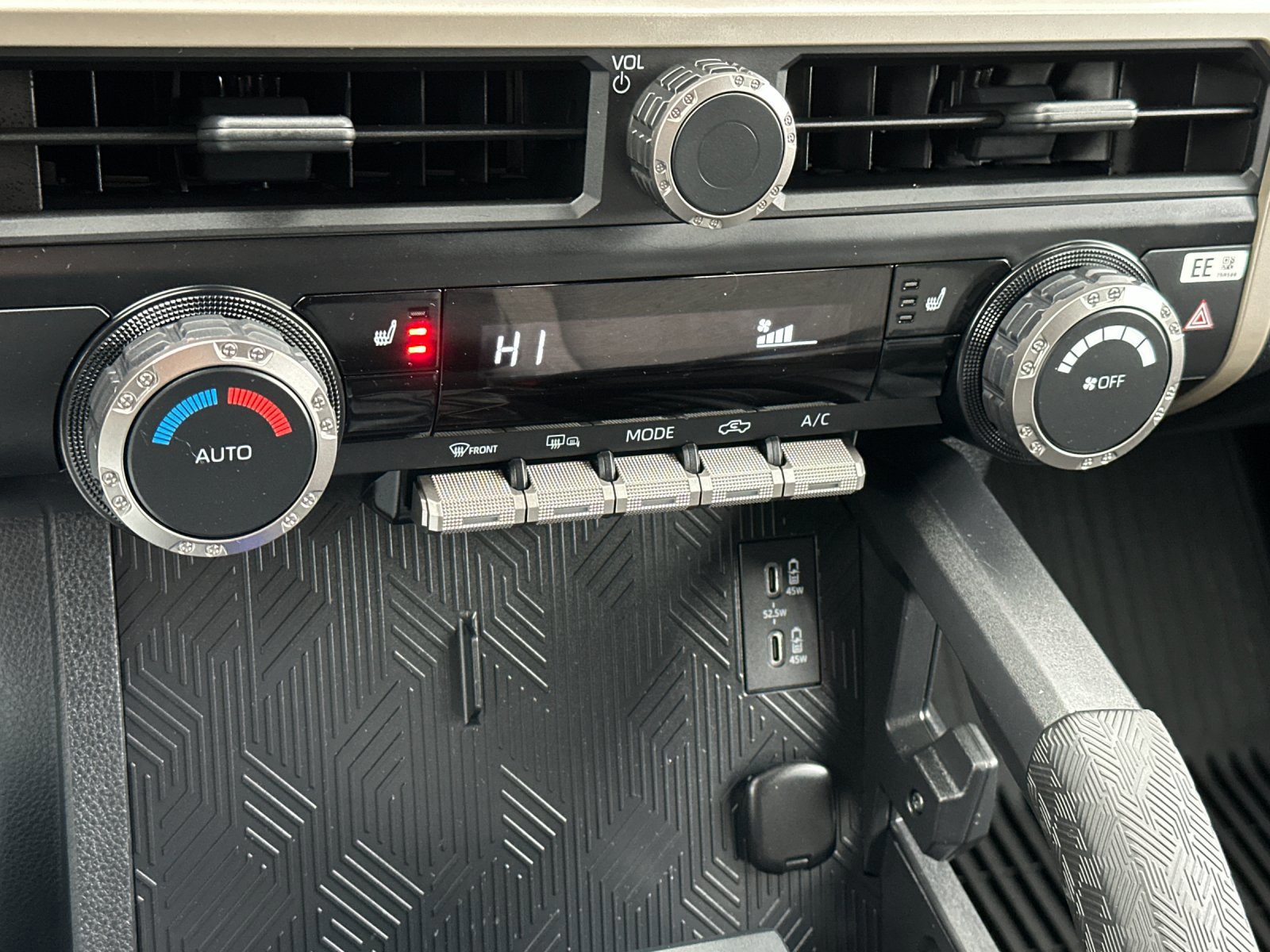 Used 2024 Toyota Tacoma SR5 image 19