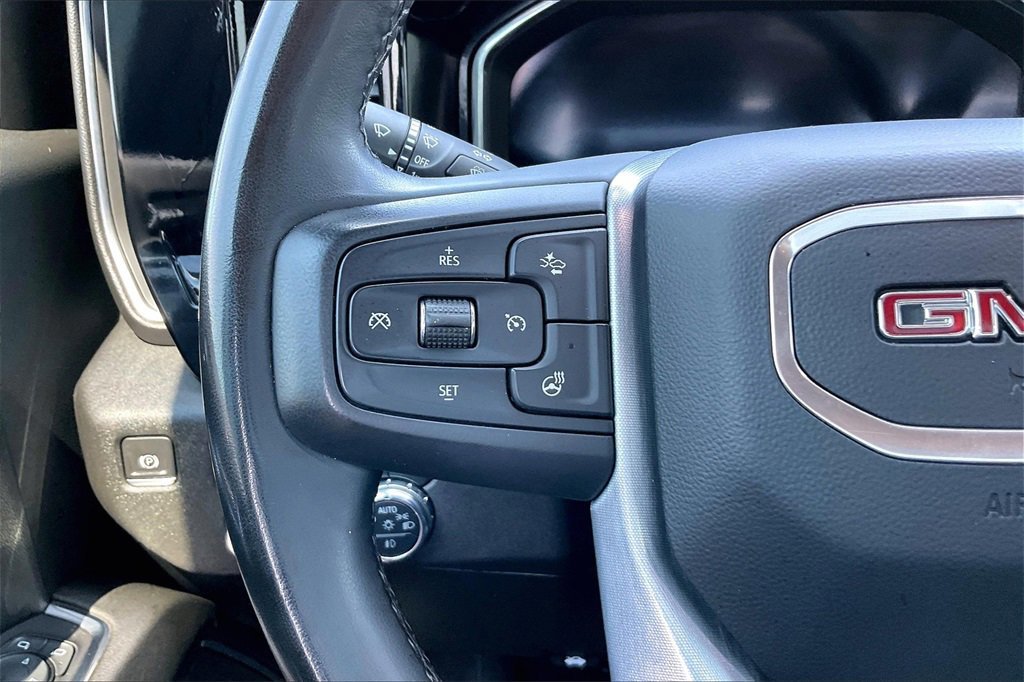 Used 2023 GMC Sierra 1500 Elevation image 10