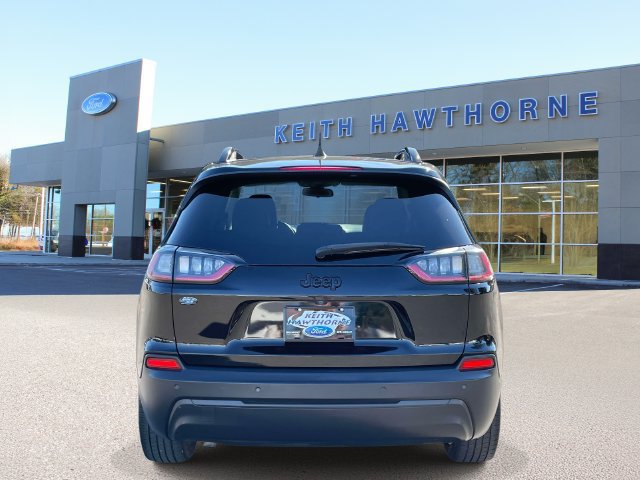 Used 2019 Jeep Cherokee Latitude Plus FWD image 5