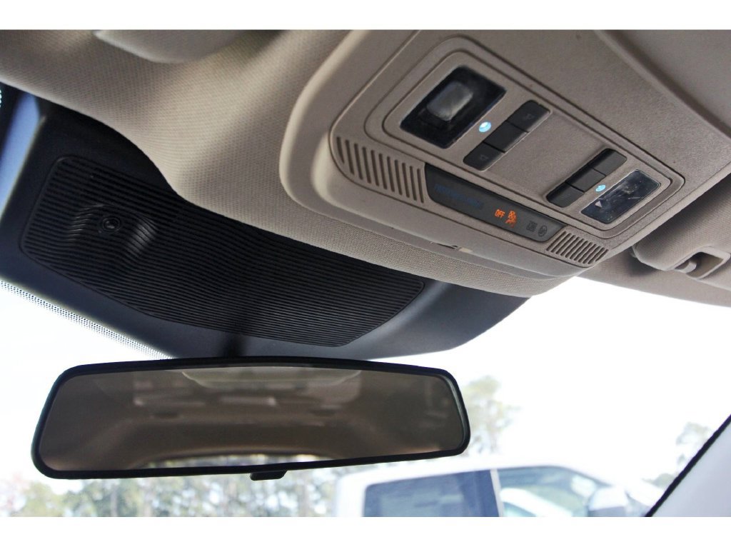 Certified 2022 Ford Explorer XLT RWD image 22