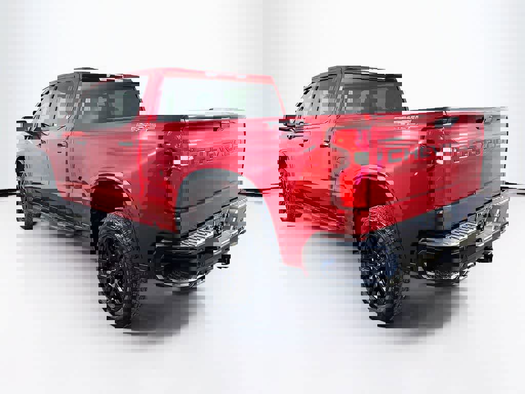 Used 2022 Chevrolet Silverado 1500 LT Trail Boss w/ Safety Package image 3