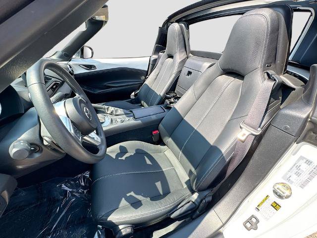 Used 2022 MAZDA MX-5 Miata RF Grand Touring RWD image 18