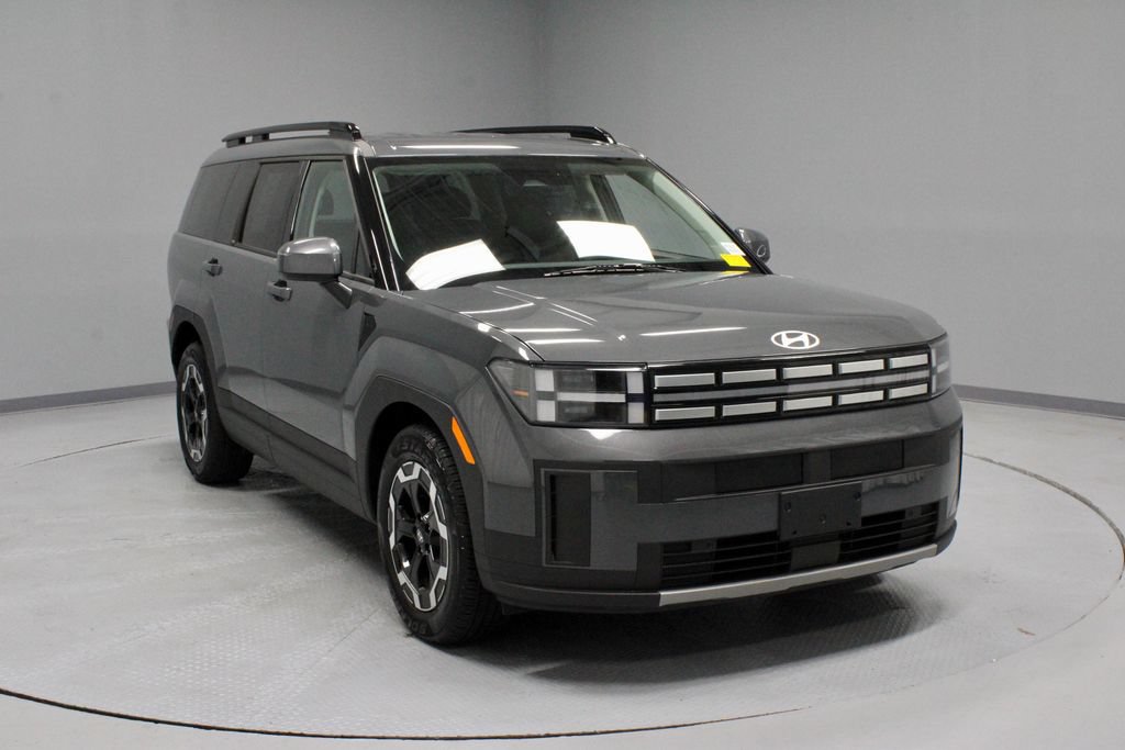 Used 2025 Hyundai Santa Fe SEL FWD image 1