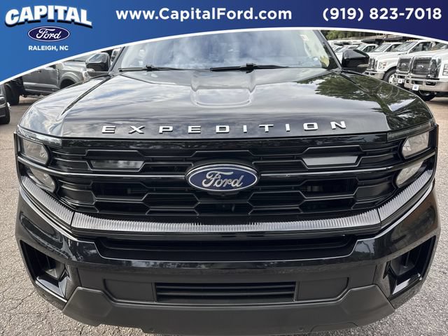Certified 2025 Ford Expedition Active AWD/4WD image 10