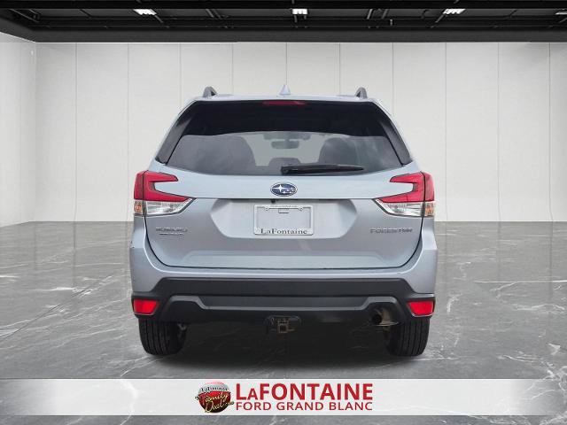 Used 2021 Subaru Forester Premium AWD/4WD image 4