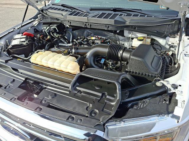 Certified 2022 Ford F150 XLT w/ Equipment Group 302A High image 27