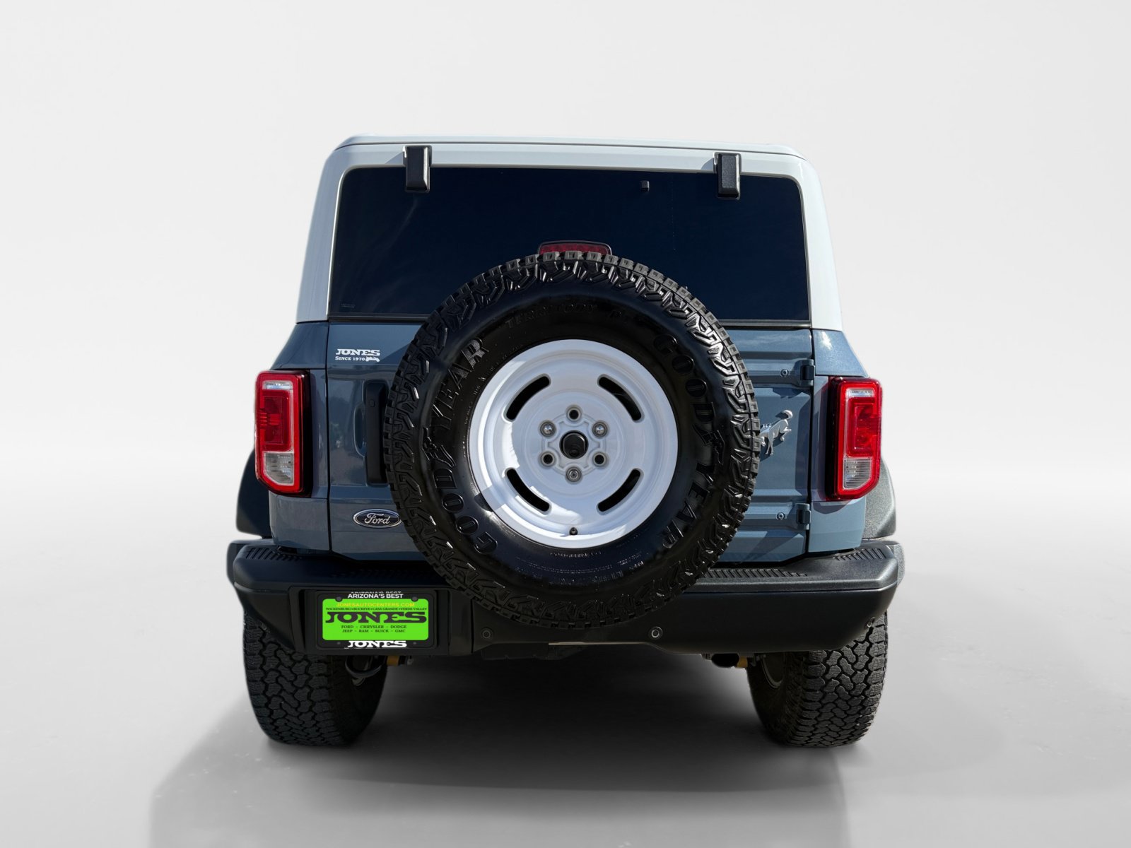Certified 2025 Ford Bronco Heritage Edition AWD/4WD image 5