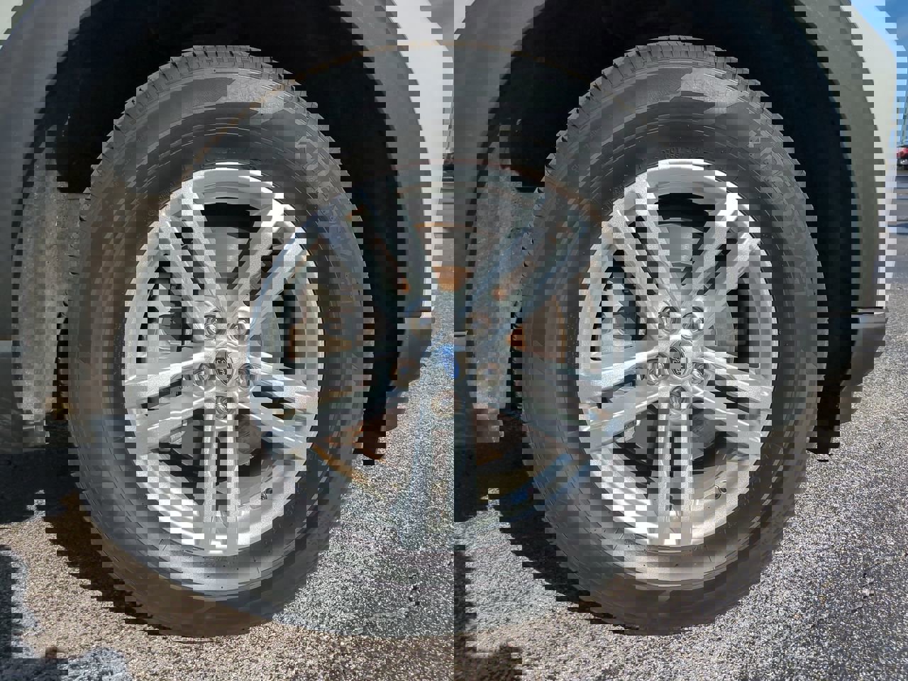 Certified 2022 Ford Explorer XLT w/ Equipment Group 202A image 11