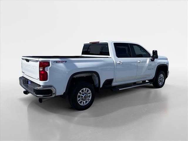 Used 2025 Chevrolet Silverado 2500 LT w/ Convenience Package image 4
