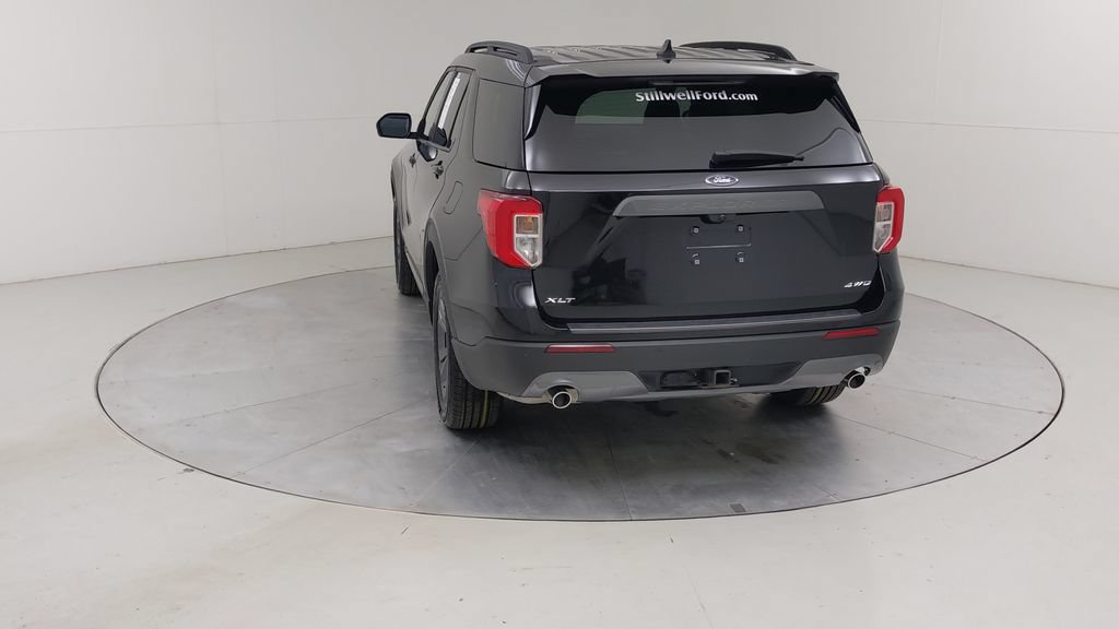 Certified 2024 Ford Explorer XLT w/ Equipment Group 202A AWD/4WD image 16