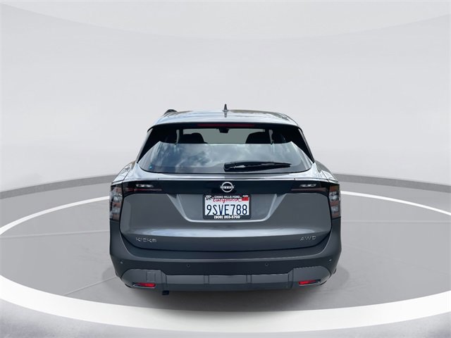 Used 2025 Nissan Kicks S w/ Charging Package image 4