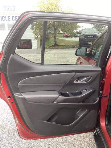 Used 2023 Chevrolet Traverse RS AWD/4WD image 12