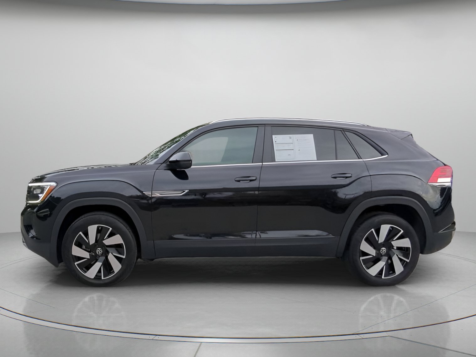 Used 2026 Volkswagen Atlas Cross Sport SE FWD image 16