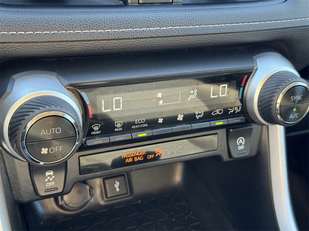 Used 2022 Toyota RAV4 XLE image 15