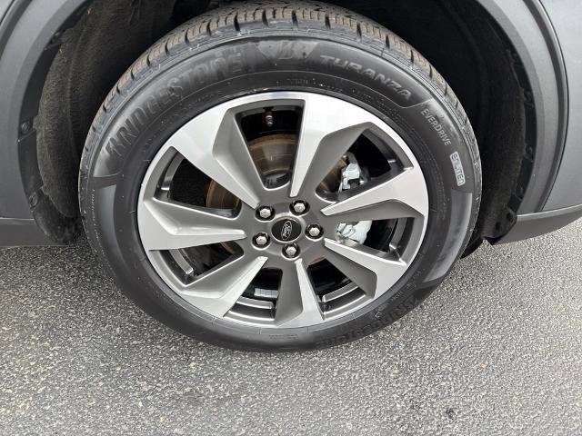 Certified 2025 Ford Escape Platinum AWD/4WD image 11