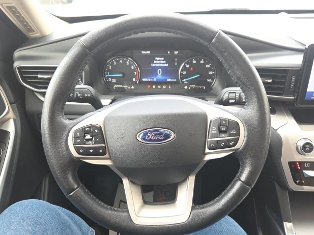 Certified 2021 Ford Explorer XLT w/ Equipment Group 202A AWD/4WD image 38