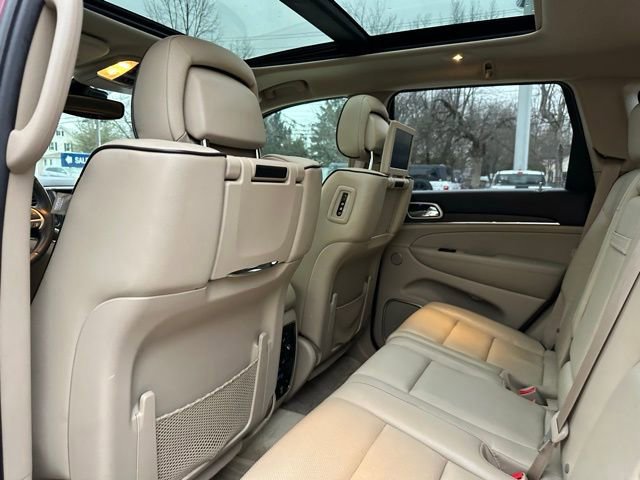 Used 2017 Jeep Grand Cherokee Overland w/ Jeep Active Safety Group image 49