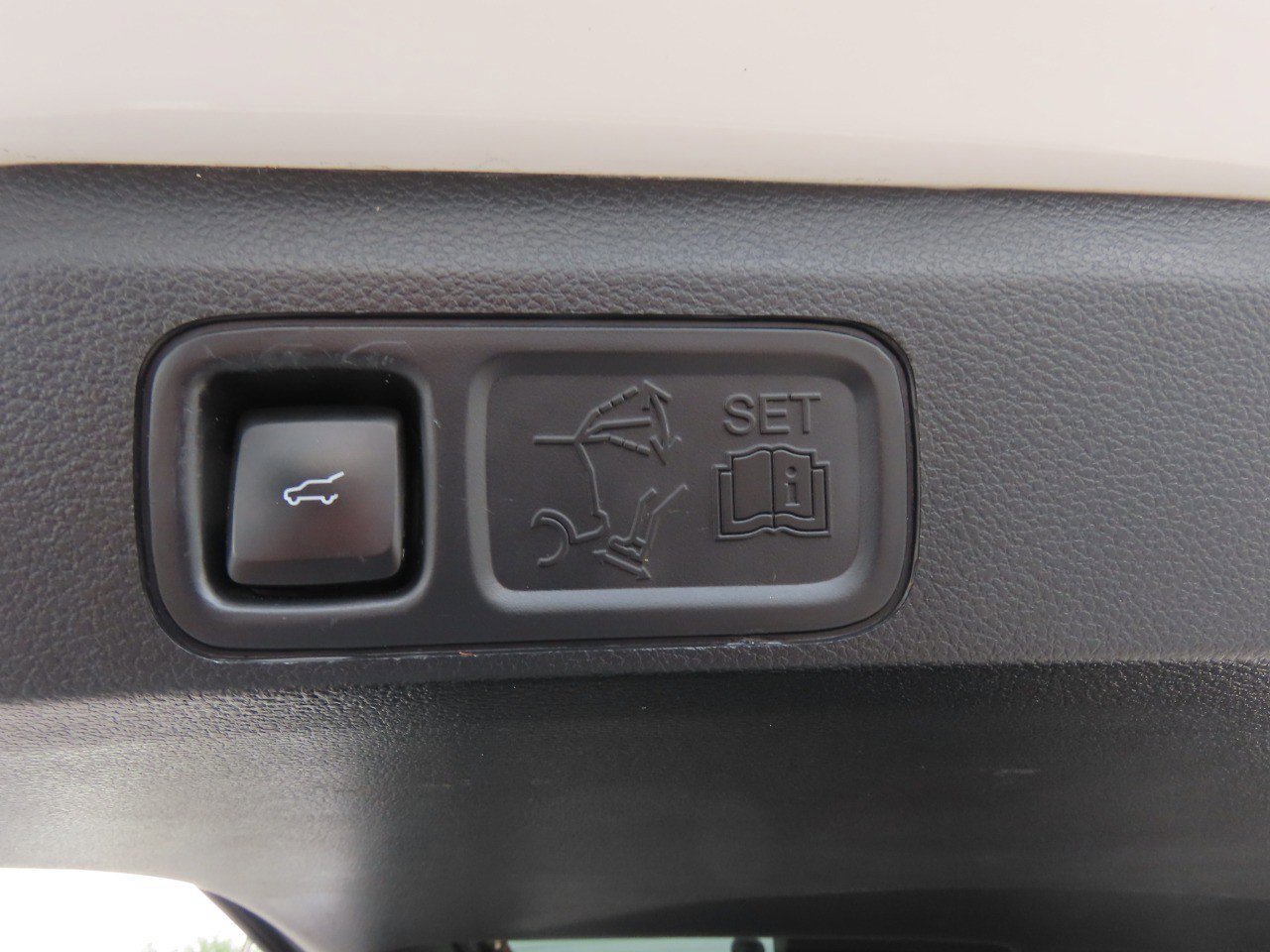 Certified 2021 Ford Expedition Limited RWD image 14