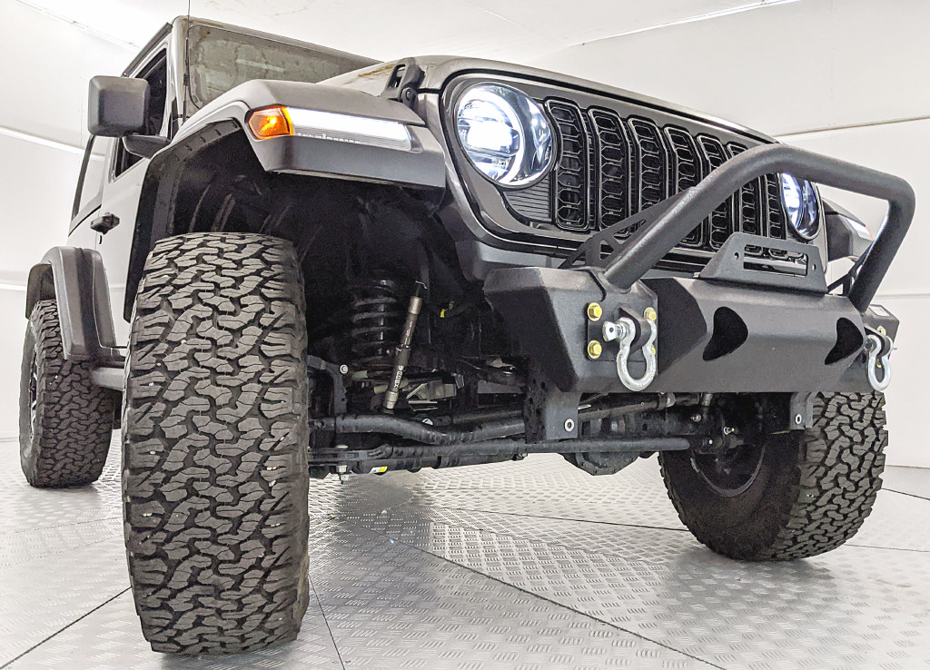 Used 2026 Jeep Wrangler Sport AWD/4WD image 23