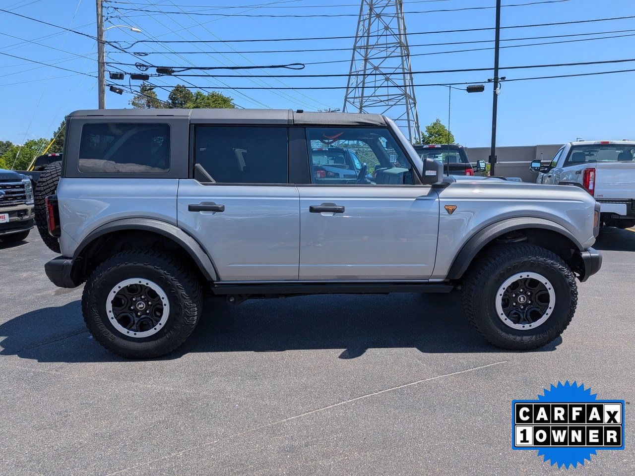Certified 2023 Ford Bronco Badlands w/ Sasquatch Package AWD/4WD image 3