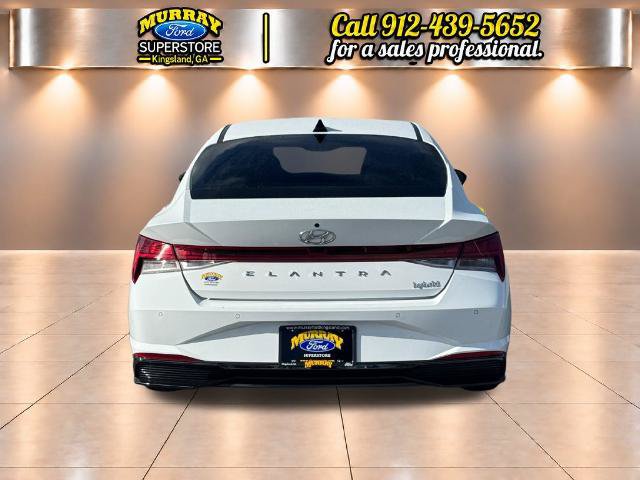 Used 2023 Hyundai Elantra Limited w/ Preferred Accessory Package FWD image 4