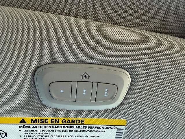 Used 2023 Chrysler Pacifica Limited AWD/4WD image 28